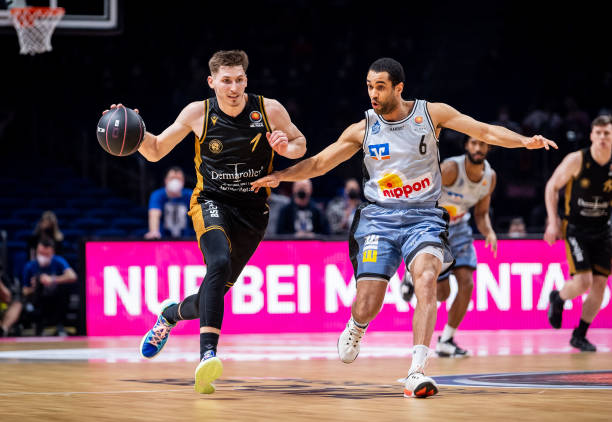 然保持冷静 然保持冷静