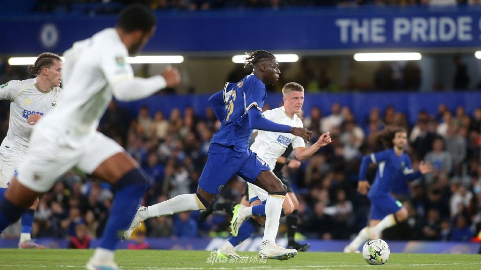 面对强敌时 面对强敌时