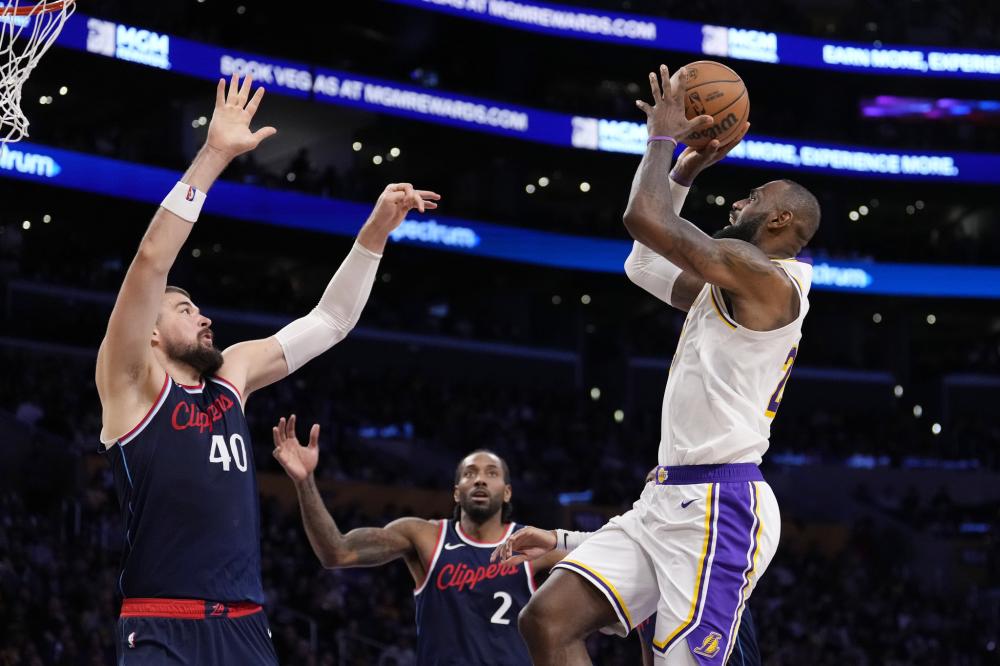 还是向教练 还是向教练