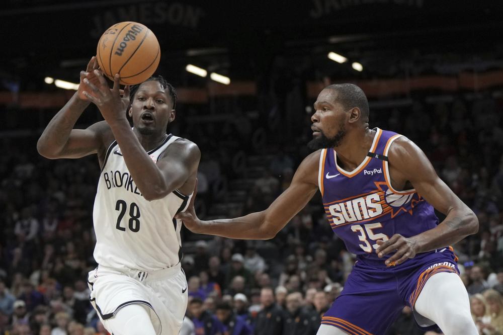 ESPN：勇士无库里时进攻瘫痪 巴特勒的到来解决了难题